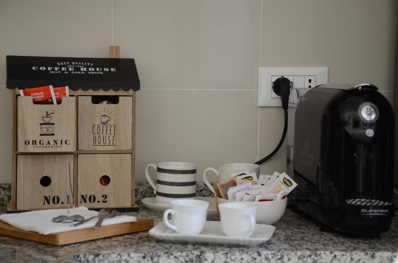 Calicantus Bed And Breakfast Albenga Bagian luar foto